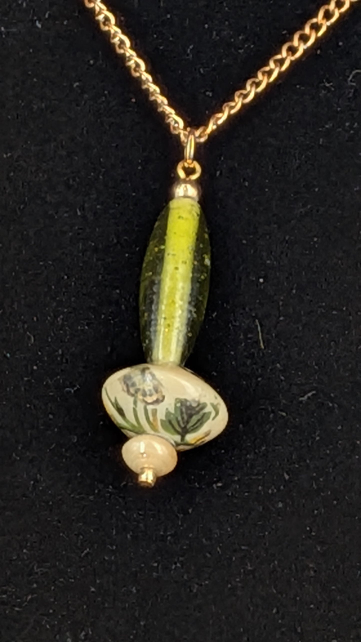 Green & Painted Glass Bead Necklace