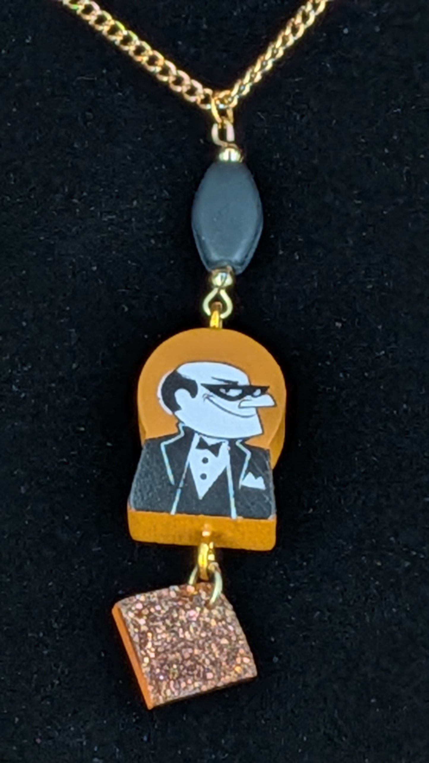 Thief necklaces - Assorted